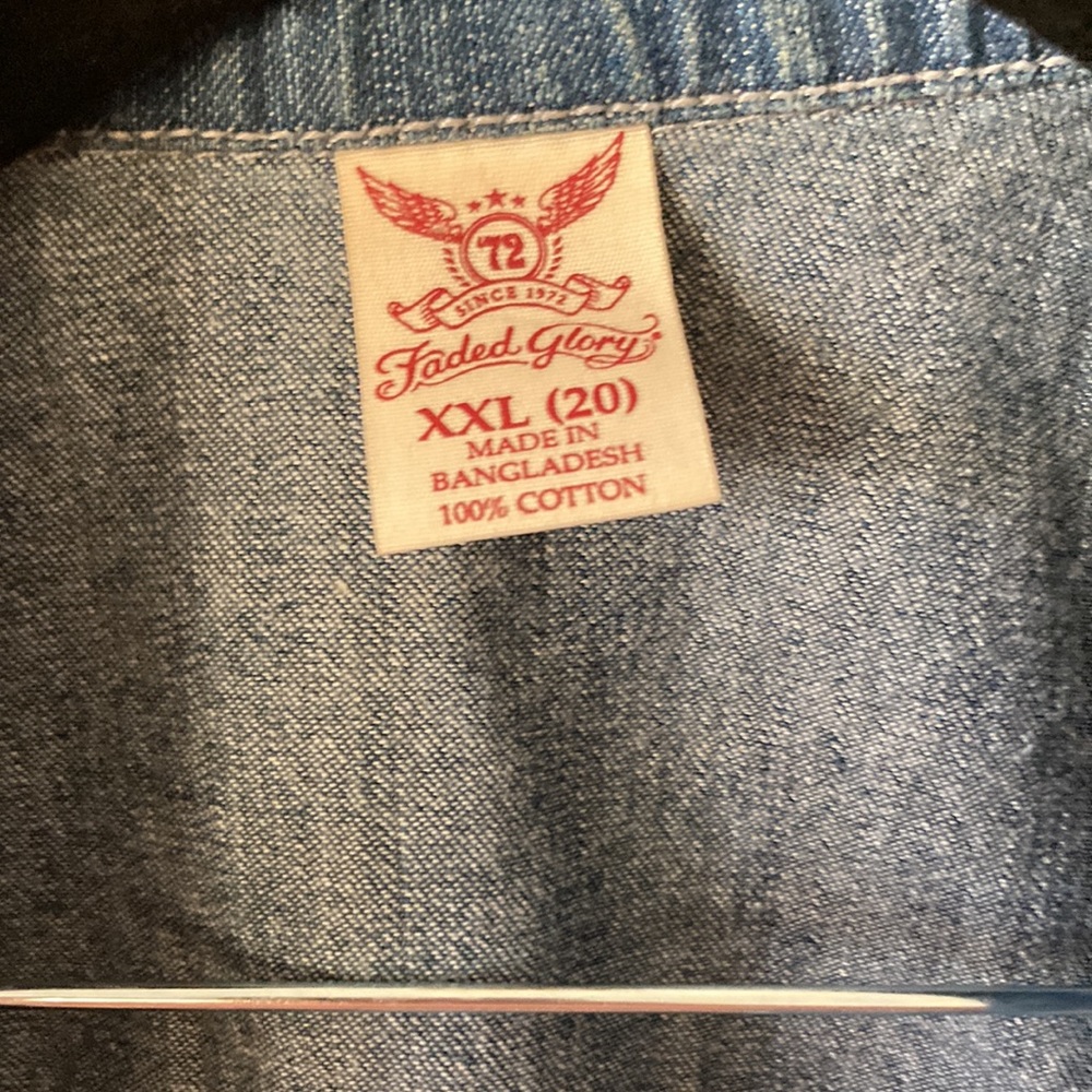 Jean jacket - Picture 2 of 4
